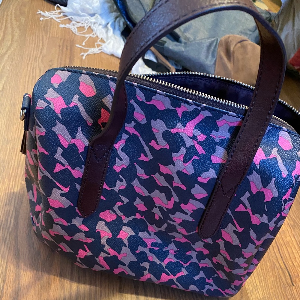 Fossil purse